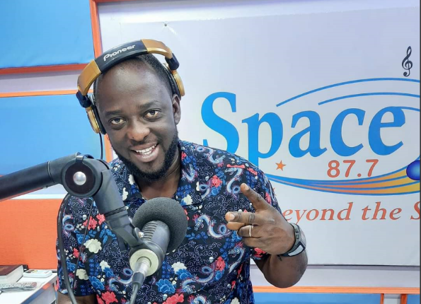 Meet Opapy Joe The Journalist Changing The status-quo in Western Region.